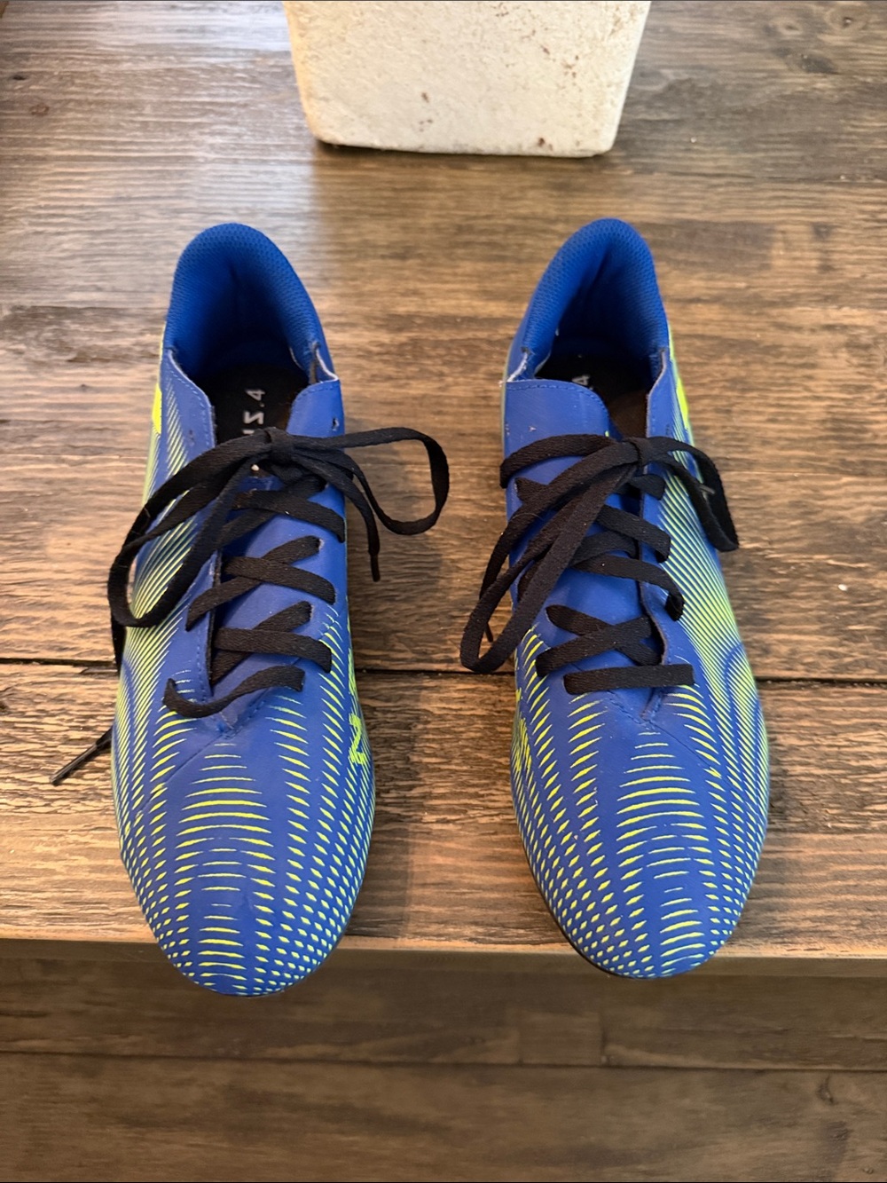 Men's Blue and Neon Green Athletic Soccer Cleats